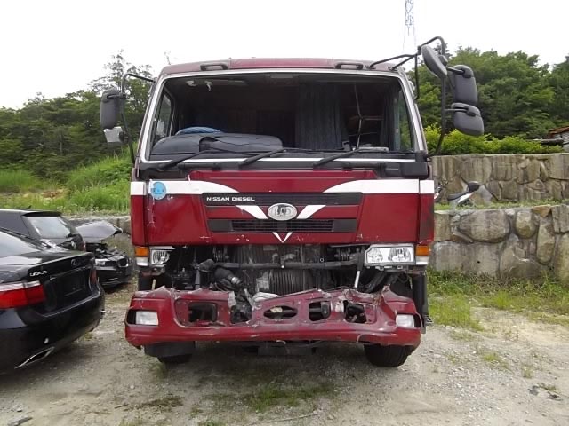 nissan truck wreckers